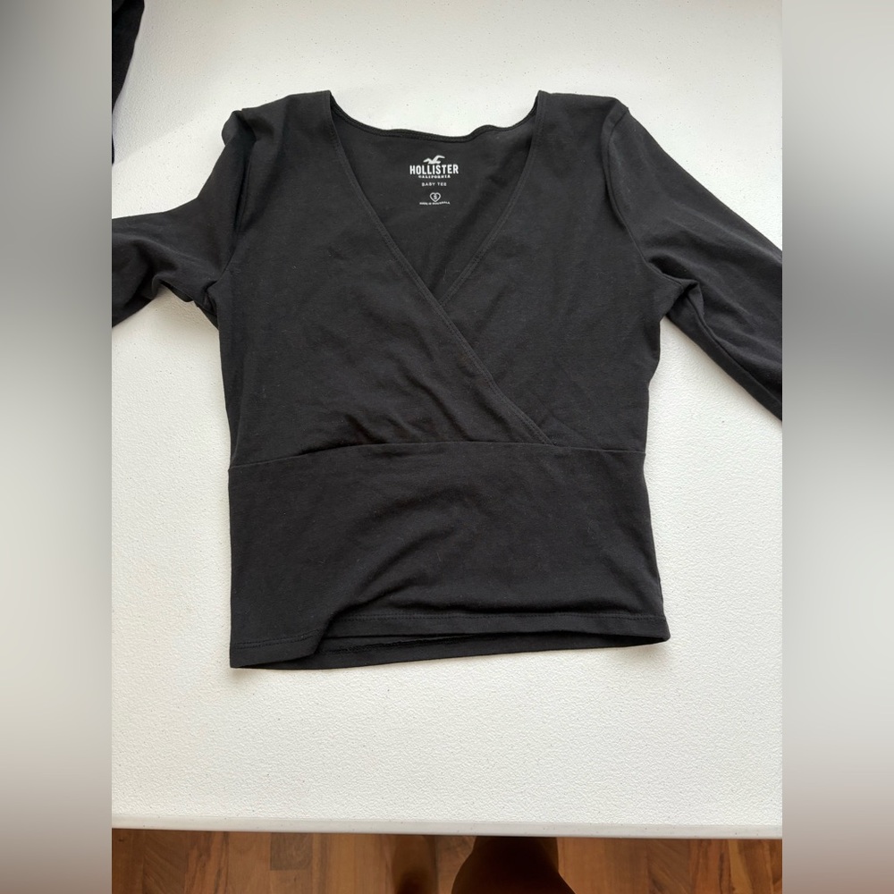 Hollister Women's Elegant Black V-Neck Blouse
